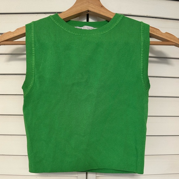 Assorted Crop Tops, Assorted Sizes - Picture 12 of 16